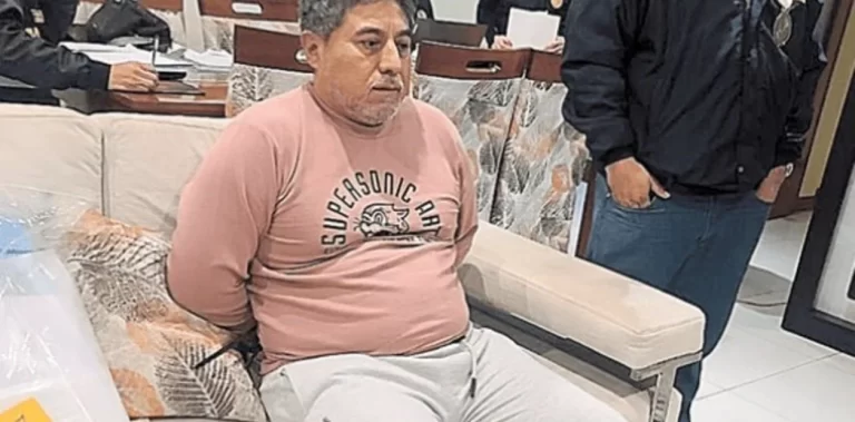En calzoncillos y semidormido, así cayó en Perú “Marcos”, histórico capo narco del Bajo Flores En calzoncillos y semidormido, así cayó en Perú “Marcos”, histórico capo narco del Bajo Flores